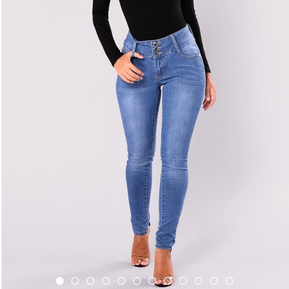 Fashion Nova Light Wash Booty Lifting Jean
